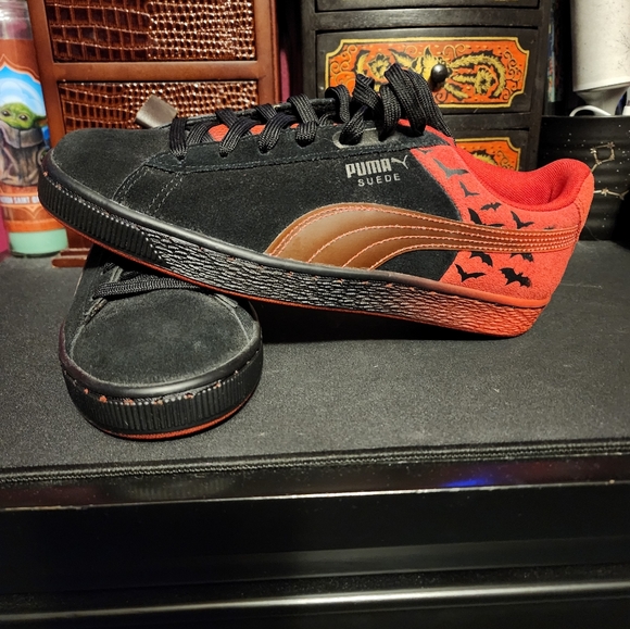 PUMA Batman Men's Sneakers in black and red, size 8 mens - Picture 1 of 5